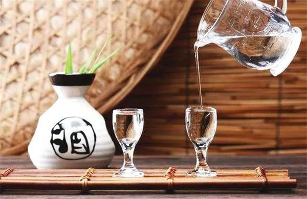 中秋酒禮丨月已滿，杯莫空，佳節(jié)有酒萬(wàn)事足！509.jpg